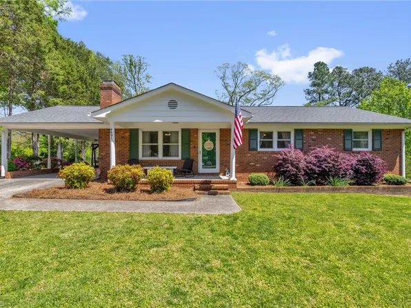 4691 Palace Ave, Winston Salem, NC 27101