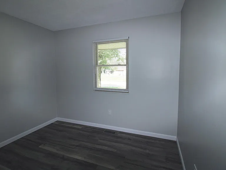 1529 Texas Dr — Photo 20