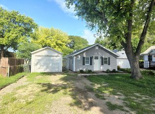 117 Kenwood St, East Peoria, IL 61611