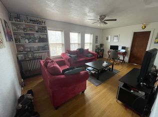 5170 N Idlewild Ave APT 5, Whitefish Bay, WI 53217