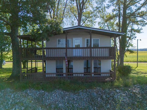 1705 Wilkinson Ferry Dr, Savannah, TN 38372