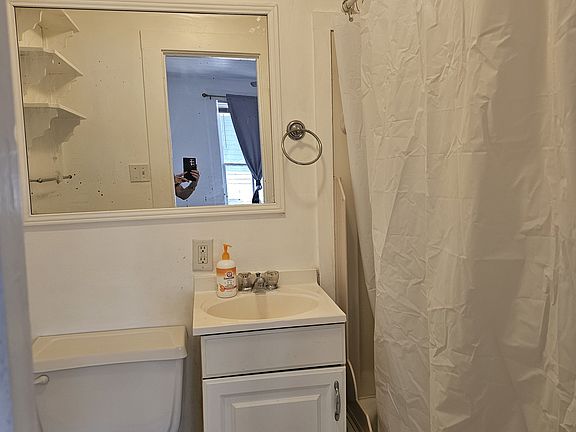 5th image of 1410 E Cervantes St #2