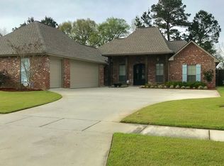 13219 Brookcrest Dr, Walker, LA 70785