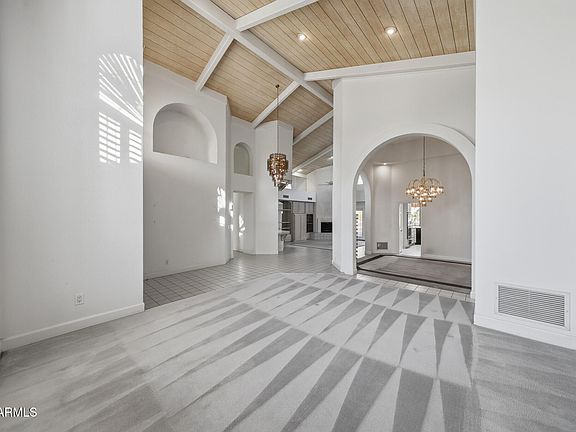 5th image of 15023 N 15TH Avenue
