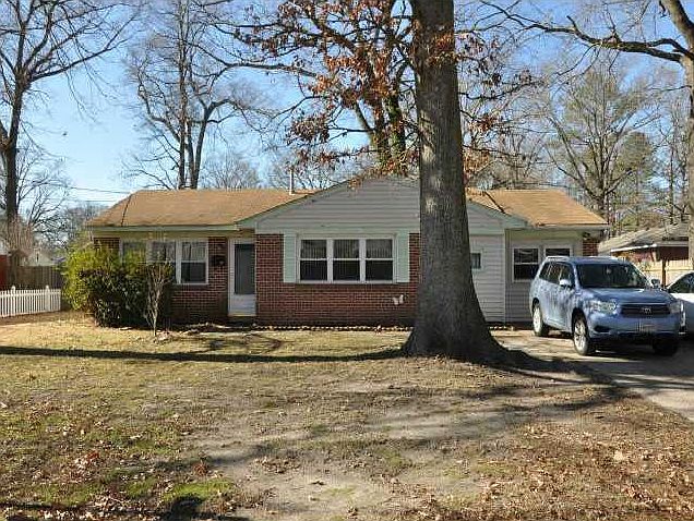 1st image of 421 Rose Marie Ave