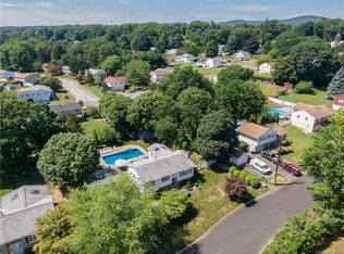 36 Maple Dr, Stony Pt, NY 10980