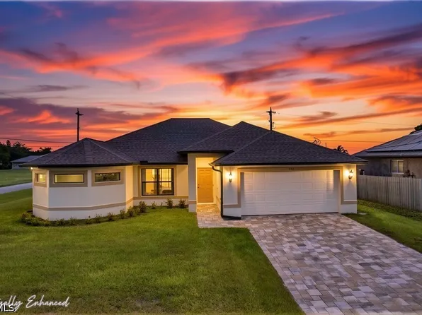 217 NE 20th Terrace Cpe, Coral, FL 33909