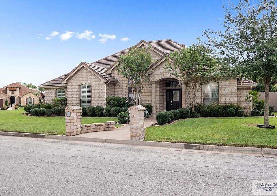 1st image of 3022 Cypress Gdns