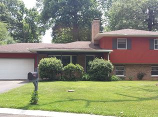 1326 Southwood Dr, Lowell, IN 46356