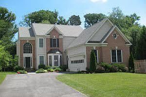 1st image of 2719 Woodlawn Trl