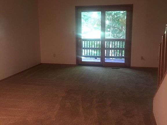 4th image of 2366 E Winding Brook Cir