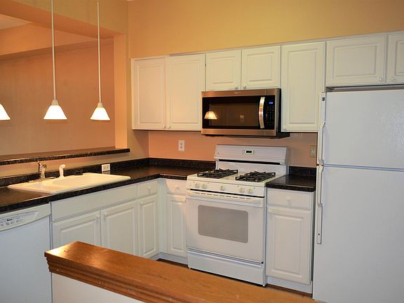 4th image of 11730 Ryan Cir
