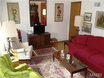 2nd image of 2421 Burbeck Dr