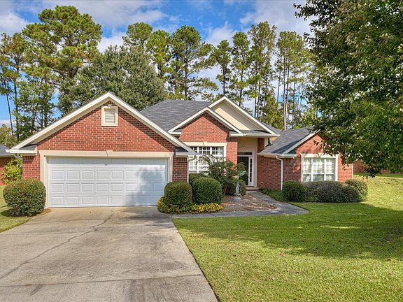 2nd image of 5815 Carriage Hills Dr