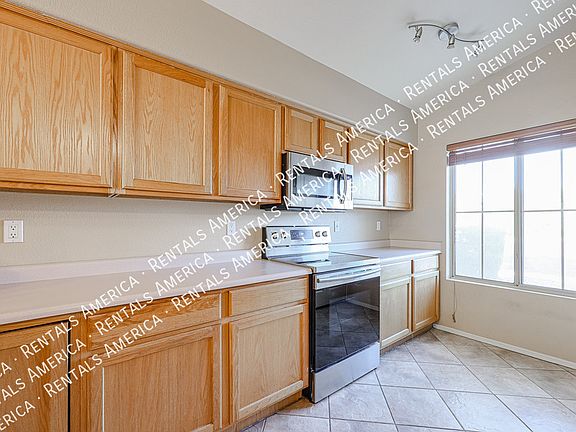 3rd image of 18210 N Skyhawk Dr