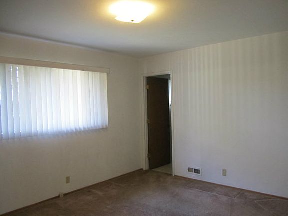 5th image of 1542 Calinoma Dr