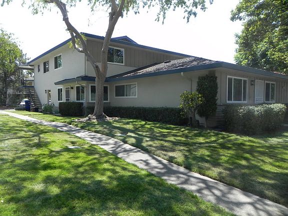 2nd image of 240 Watson Dr APT 4