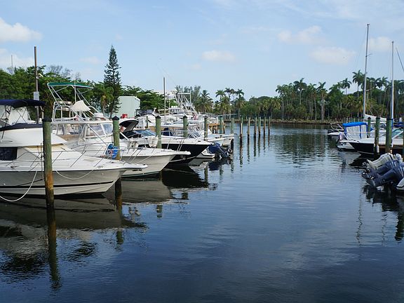 4th image of 1700 NW North River Drive Dock #48