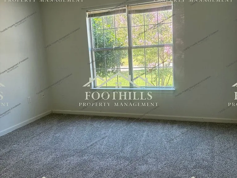 1003 Ravenswood Dr — Photo 6