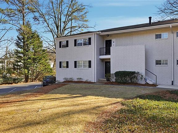 3rd image of 311 Peachtree Hills Ave NE APT 4A