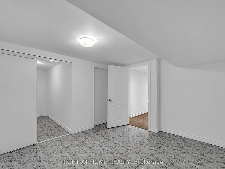 303 Blue Grass Blvd — Photo 18