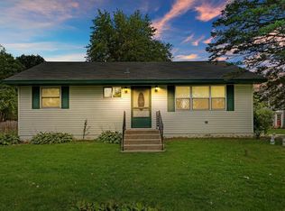 12021 254th Ave, Trevor, WI 53179