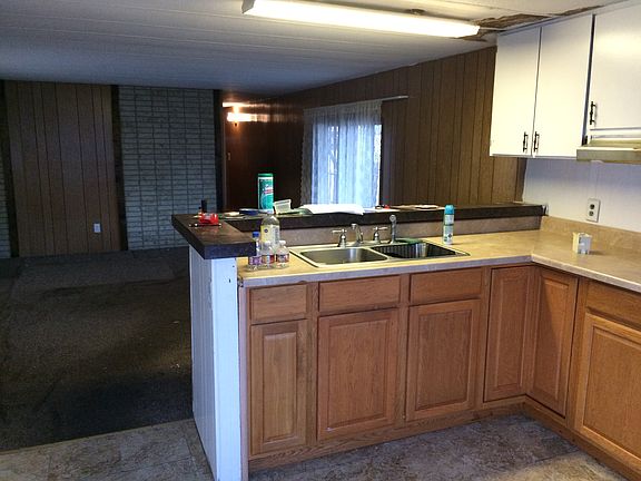 5th image of 2447 Kingfisher Ln