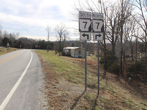 3rd image of 4525 State Highway 7 S