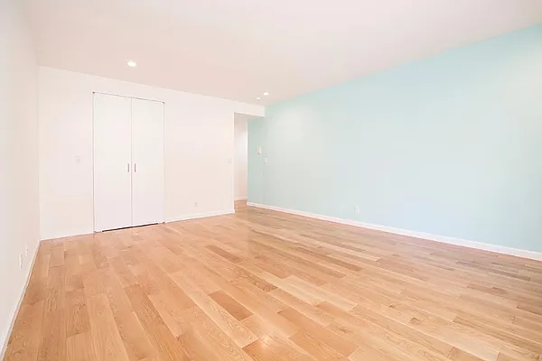 Rented by Jade Stone Real Estate Consulting | media 12