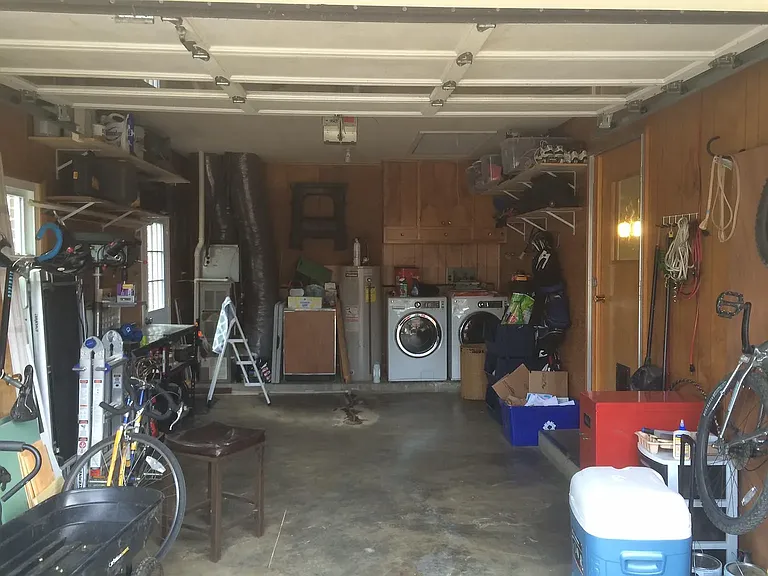 Tesoro Properties — Photo 44