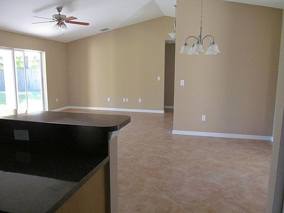 KITCHEN DINING