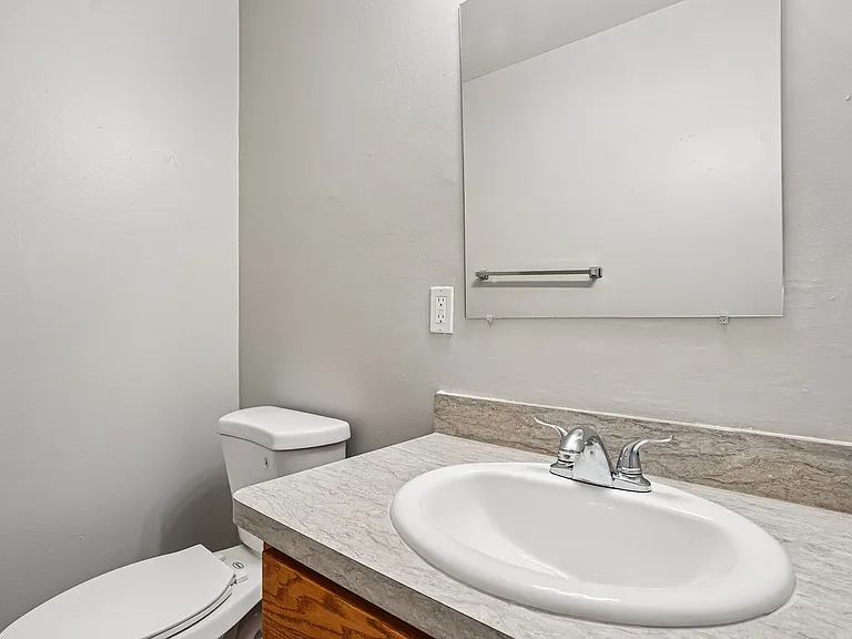 Midtown Park Apartments — Photo 48