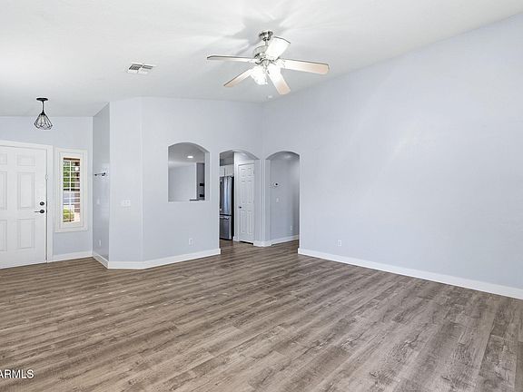 5th image of 3296 E WARBLER Road