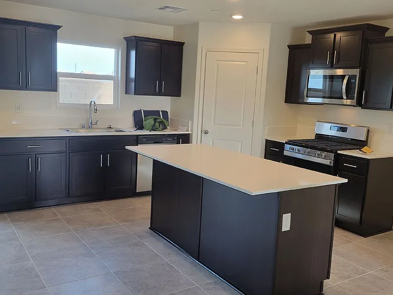 603 Jessie Dr — Photo 3