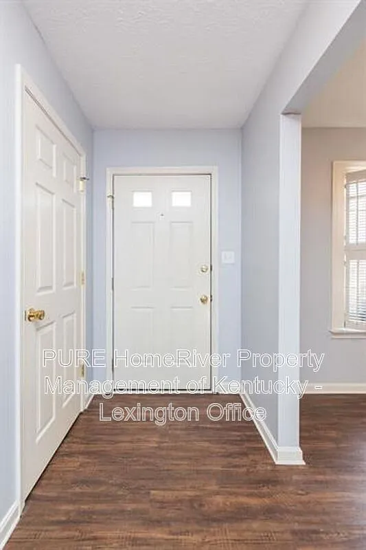2 bed, 2.5 bath, 1400 sqft, $1,795 — Photo 3
