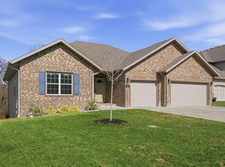 831 N Grapevine Road, Springfield, MO 65802