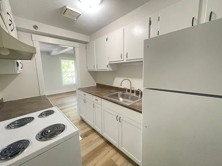 251 Pine St #201 — Photo 5