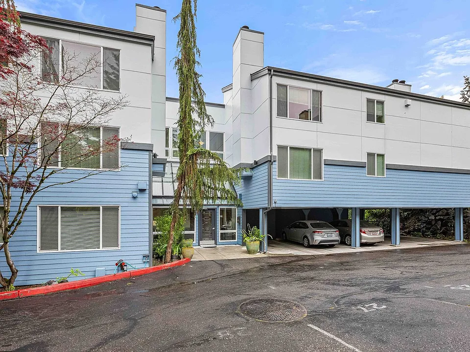 13426 Greenwood Ave N #306