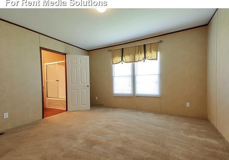 2nd image of 123 Plum St