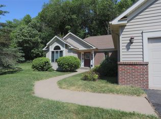 1825 Golf View Drive, River Falls, WI 54022