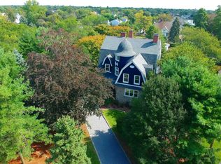 73 The Cres, Babylon, NY 11702
