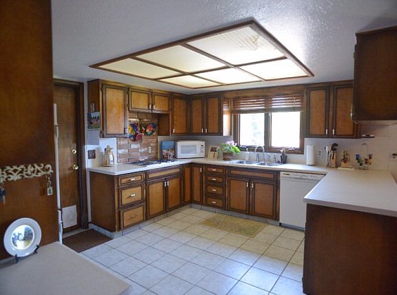 5th image of 1747 Charla Dr