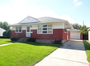 338 E Scott St, Fond Du Lac, WI 54935