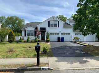108 Bonnie Dr #1, Middletown, NJ 07748