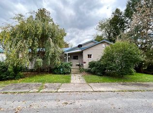 30 Fairmont Ave, Philippi, WV 26416