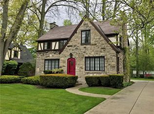 30 Woodhaven Rd, Amherst, NY 14226