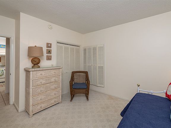 4th image of 75 Comares Ave Unit 1B