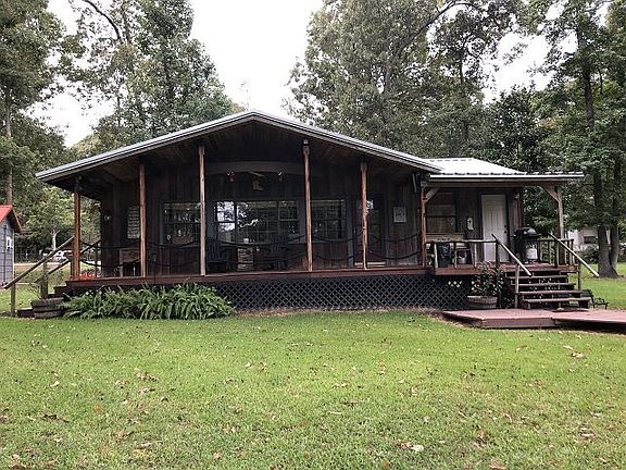 3rd image of 107 River Bend Dr