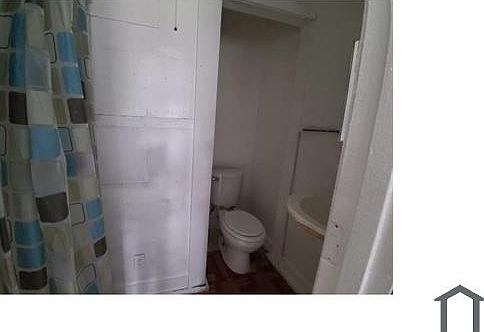 4th image of 2828 Cranford Ave