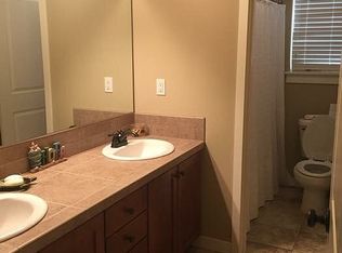 3925 SW Stephenson St #A, Portland, OR 97219